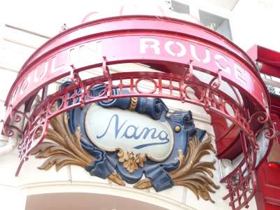 Enseigne à Montmartre